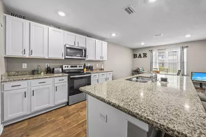 5560 Guinevere Lane, Milton, FL 32583 - Photo 13
