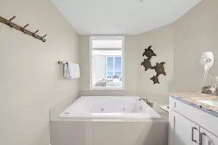1050 E Hwy 98, Destin, FL 32541 - Photo 25