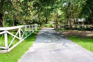 5919 Pineforest Dr, Crestview, FL 32539 - Photo 9
