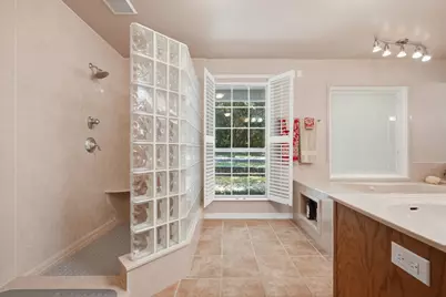 2272 Spring Lake Road, Defuniak Springs, FL 32433 - Photo 23