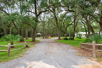 362 Red Barn Road, Freeport, FL 32439 - Photo 67