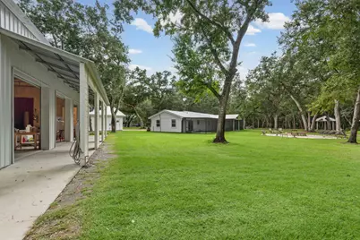 362 Red Barn Road, Freeport, FL 32439 - Photo 5