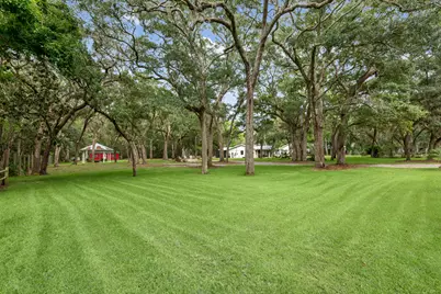 362 Red Barn Road, Freeport, FL 32439 - Photo 11