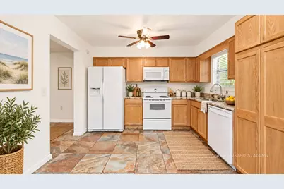1090 5th Avenue, Shalimar, FL 32579 - Photo 3