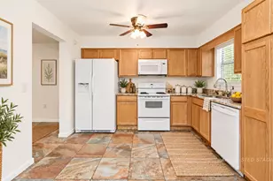 1090 5th Ave, Shalimar, FL 32579 - Photo 3
