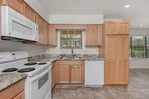 1090 5th Ave, Shalimar, FL 32579 - Photo 5