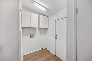 3002 Crittenden Dr, Navarre, FL 32566 - Photo 11