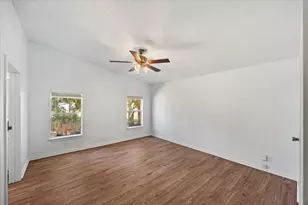 3002 Crittenden Dr, Navarre, FL 32566 - Photo 19