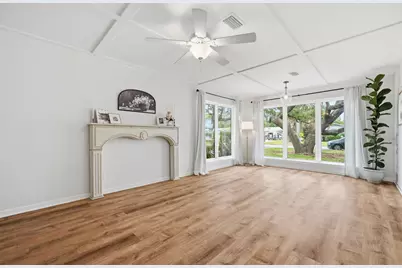 233 NW Pleasant Street, Fort Walton Beach, FL 32548 - Photo 13