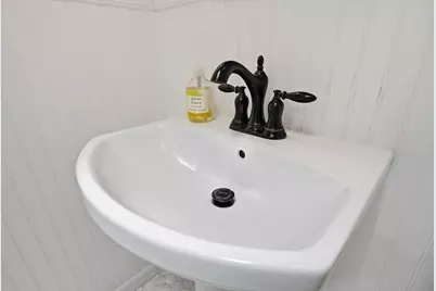 233 NW Pleasant Street, Fort Walton Beach, FL 32548 - Photo 27