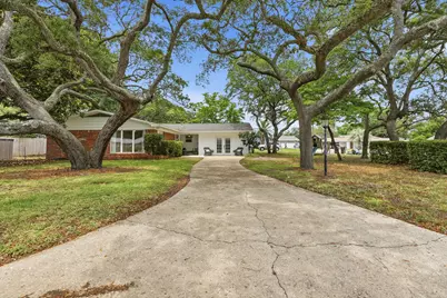 233 NW Pleasant Street, Fort Walton Beach, FL 32548 - Photo 5