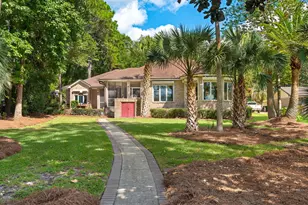 2422 Edgewater Dr, Niceville, FL 32578 - Photo 71