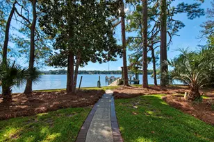 2422 Edgewater Dr, Niceville, FL 32578 - Photo 73