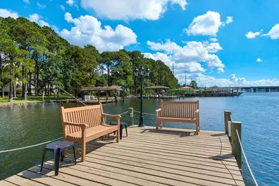 2422 Edgewater Drive, Niceville, FL 32578 - Photo 81