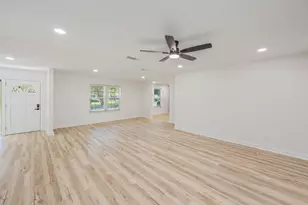 36 NW Oakdale Rd, Fort Walton Beach, FL 32547 - Photo 9