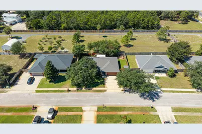 2073 Bella Breeze Court, Navarre, FL 32566 - Photo 41