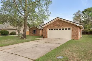 780 Overbrook Dr, Fort Walton Beach, FL 32547 - Photo 1