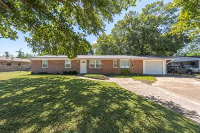 631 Manchester Road, Fort Walton Beach, FL 32547 - Photo 1