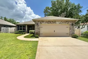 216 Green Dr, Mary Esther, FL 32569 - Photo 1