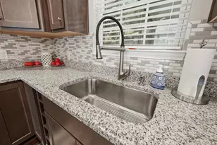 310 Brannon Ct, Crestview, FL 32539 - Photo 15