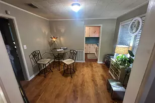 52 E Orange Ave, Defuniak Springs, FL 32435 - Photo 9