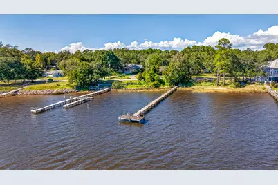 2979 Holley Point Road, Navarre, FL 32566 - Photo 17