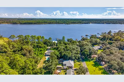 2979 Holley Point Road, Navarre, FL 32566 - Photo 3