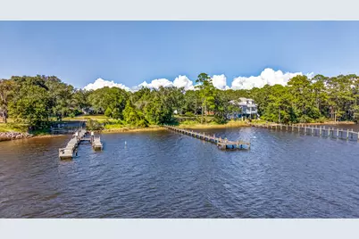 2979 Holley Point Road, Navarre, FL 32566 - Photo 15