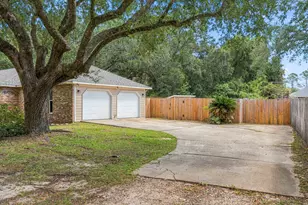 7555 Allie Grimes Rd, Navarre, FL 32566 - Photo 7