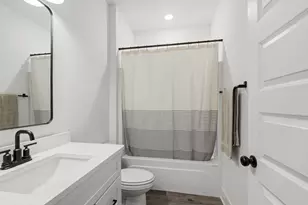 916 Linden Ave, Niceville, FL 32578 - Photo 21