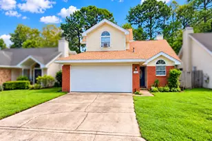 1702 Colonial Ct, Fort Walton Beach, FL 32547 - Photo 1