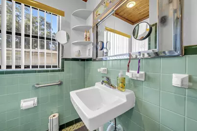 303 N Beal Parkway, Fort Walton Beach, FL 32548 - Photo 21