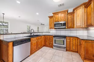 288 Fanny Ann Way, Freeport, FL 32439 - Photo 3