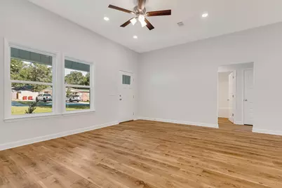 1953 Justice Circle, Gulf Breeze, FL 32563 - Photo 9