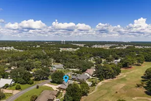 136 Country Club Rd, Shalimar, FL 32579 - Photo 13