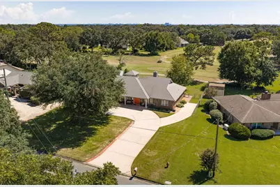 136 Country Club Road, Shalimar, FL 32579 - Photo 11