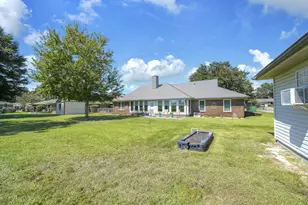 136 Country Club Rd, Shalimar, FL 32579 - Photo 75