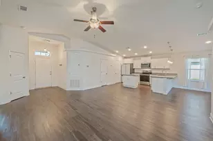 6147 Redberry Dr, Gulf Breeze, FL 32563 - Photo 9