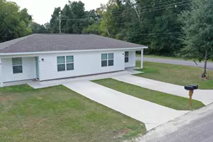 32 Constitution Ave, Defuniak Springs, FL 32433 - Photo 9