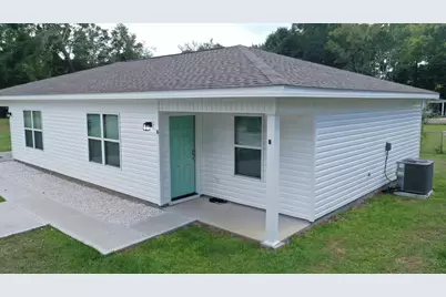 32 Constitution Avenue #A-B, Defuniak Springs, FL 32433 - Photo 7