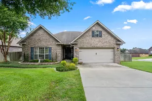 730 Lime Ln, Crestview, FL 32536 - Photo 1
