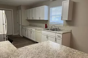 207 Seville Cir, Mary Esther, FL 32569 - Photo 3