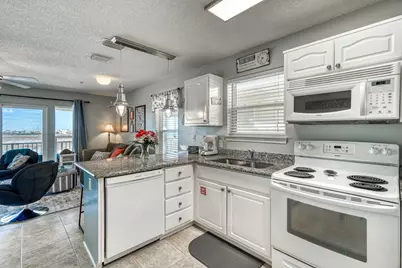 8436 Gulf Boulevard #UNIT 334, Navarre, FL 32566 - Photo 13