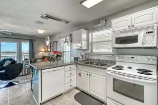 8436 Gulf Blvd, Navarre, FL 32566 - Photo 13