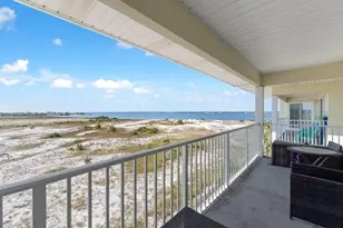 8436 Gulf Blvd, Navarre, FL 32566 - Photo 9