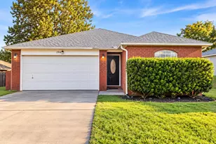 284 Limestone Cir, Crestview, FL 32539 - Photo 1