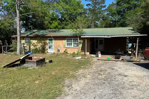 112 Pansy Ln, Defuniak Springs, FL 32433 - Photo 1