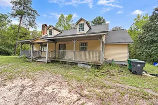 137 Adams Way, Defuniak Springs, FL 32435 - Photo 1