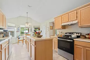 144 Long Pointe Dr, Mary Esther, FL 32569 - Photo 5
