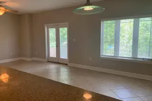 119 Beal Pkwy, Fort Walton Beach, FL 32548 - Photo 3